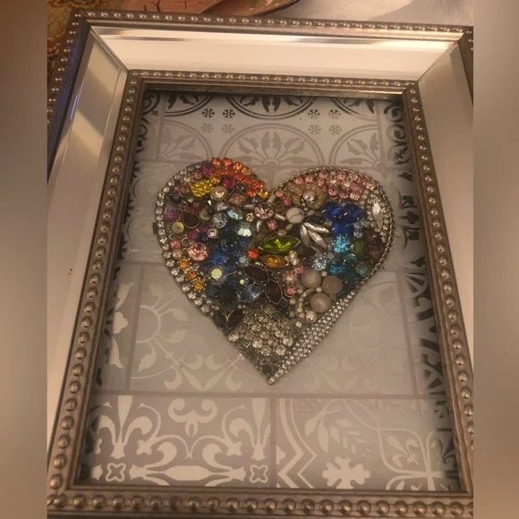 Framed Jewelry Art - Heart Made with Jewelry. - Picture 8 of 10